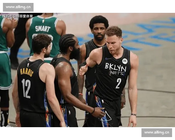NBA篮网鏖战尼克斯火药味拉满 东部德比之夜谁能笑到最后
